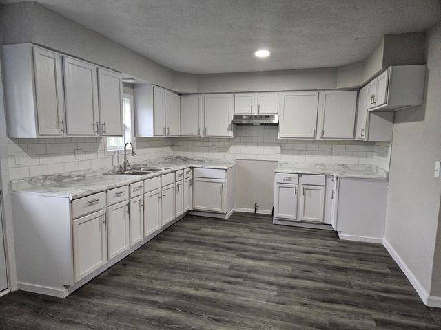 4070 Sharp Road, Palmyra Twp, MI 49221