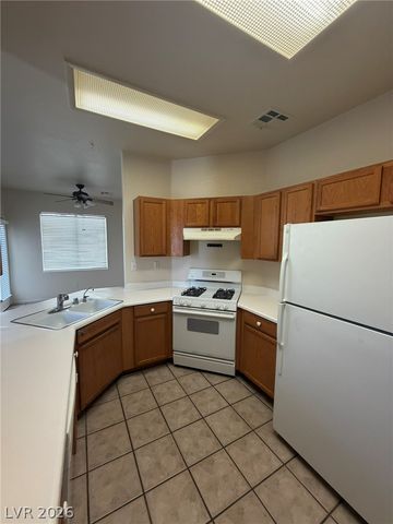 7821 SUNGROVE Court, Las Vegas, NV 89131