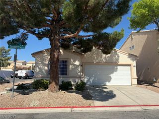 7821 SUNGROVE Court, Las Vegas, NV 89131