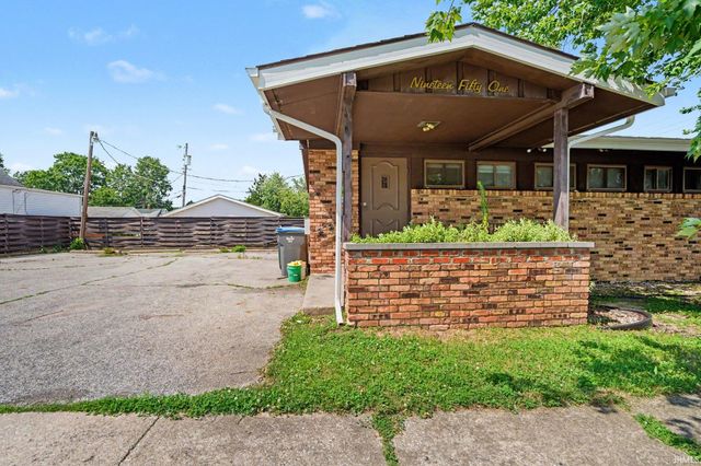 1951 E Fox Street, South Bend, IN 46613