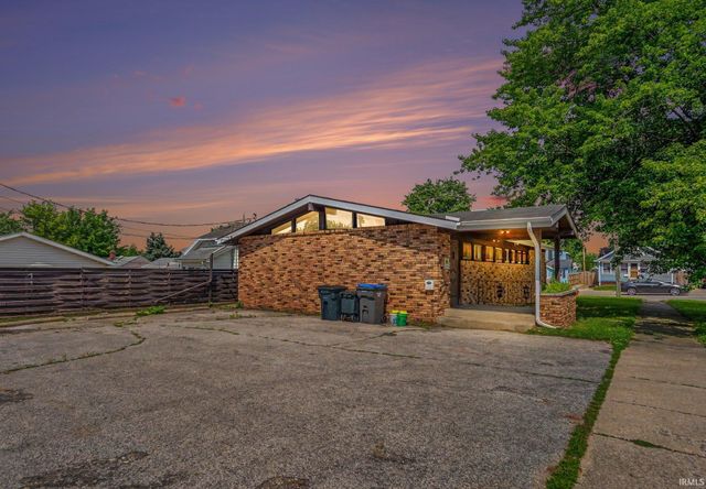1951 E Fox Street, South Bend, IN 46613
