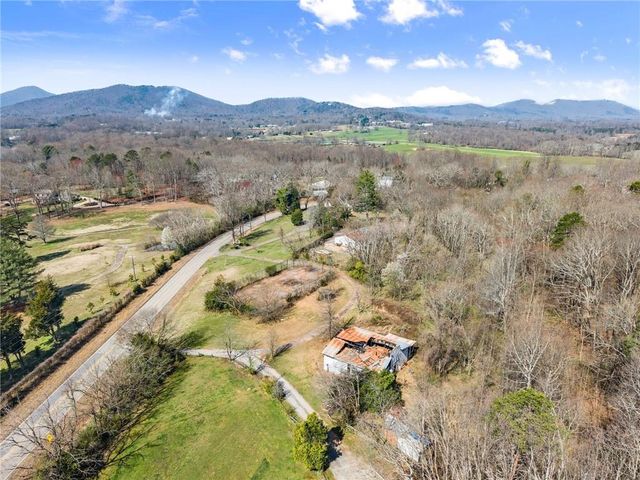 111 Skitts Mountain Road, Cleveland, GA 30528