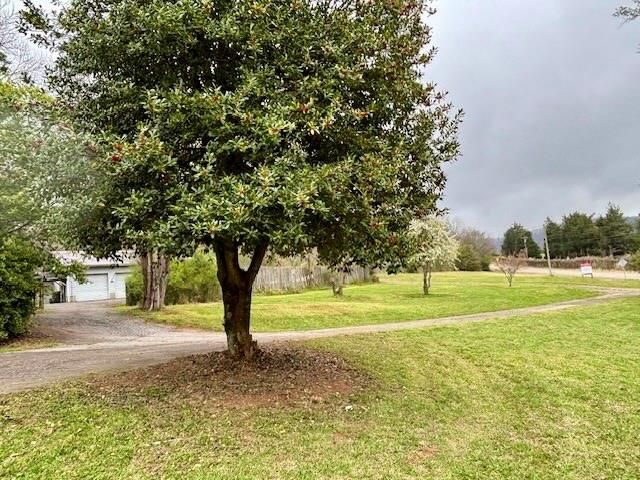 111 Skitts Mountain Road, Cleveland, GA 30528