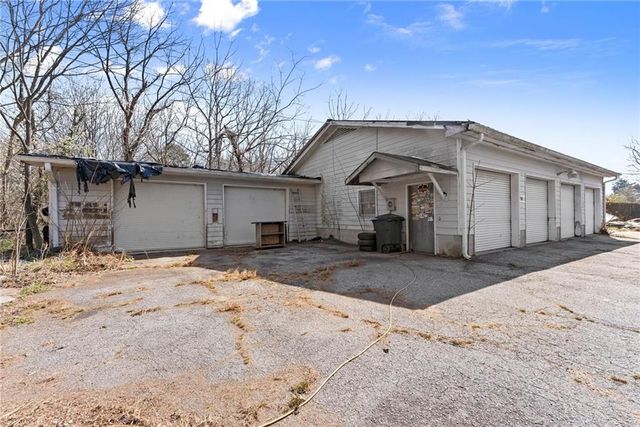 111 Skitts Mountain Road, Cleveland, GA 30528