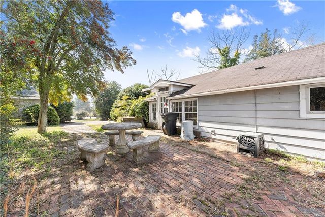 111 Skitts Mountain Road, Cleveland, GA 30528