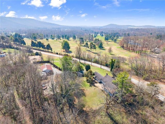 111 Skitts Mountain Road, Cleveland, GA 30528