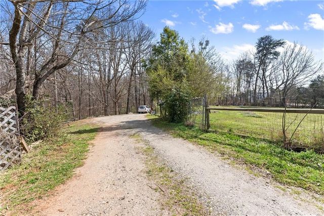 111 Skitts Mountain Road, Cleveland, GA 30528