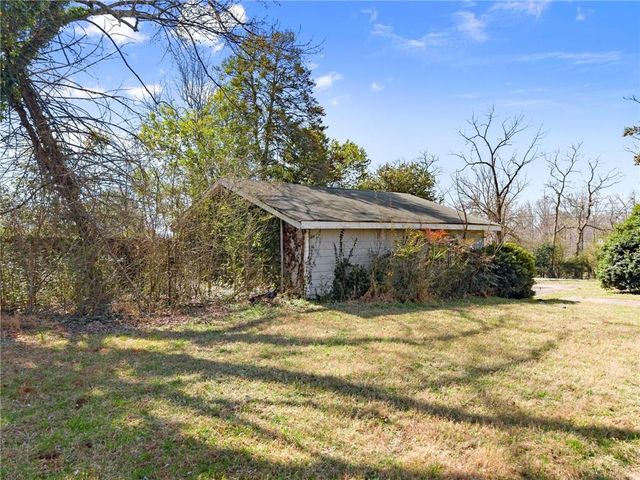 111 Skitts Mountain Road, Cleveland, GA 30528