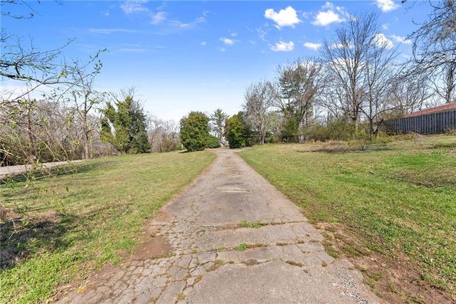 111 Skitts Mountain Road, Cleveland, GA 30528