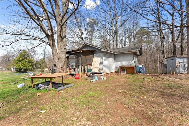111 Skitts Mountain Road, Cleveland, GA 30528