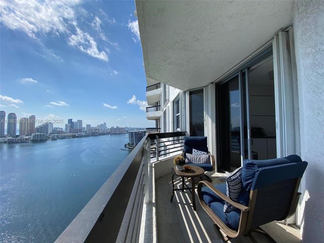 3530 Mystic Pointe Drive 3014, Aventura, FL 33180