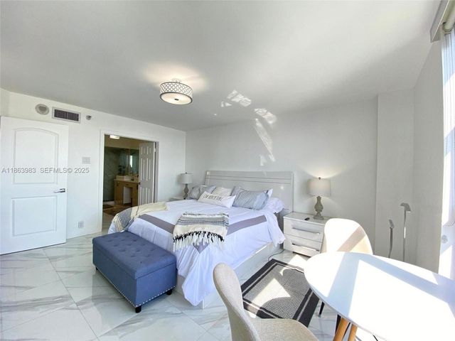 3530 Mystic Pointe Drive 3014, Aventura, FL 33180