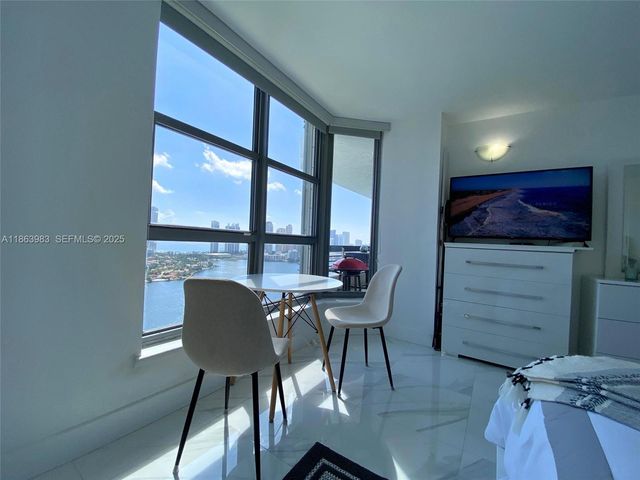 3530 Mystic Pointe Drive 3014, Aventura, FL 33180