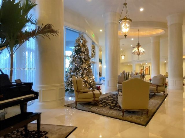 3530 Mystic Pointe Drive 3014, Aventura, FL 33180