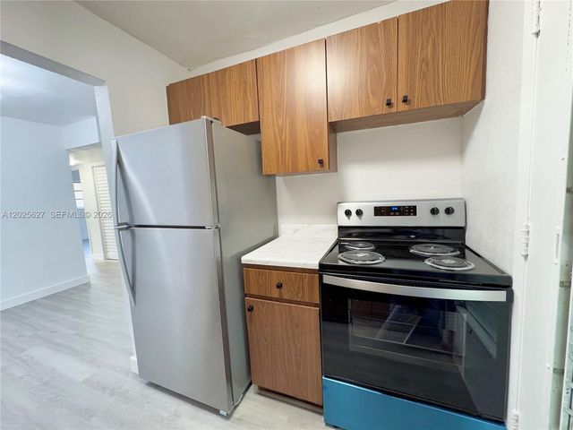610 NE 123rd St 203, North Miami, FL 33161