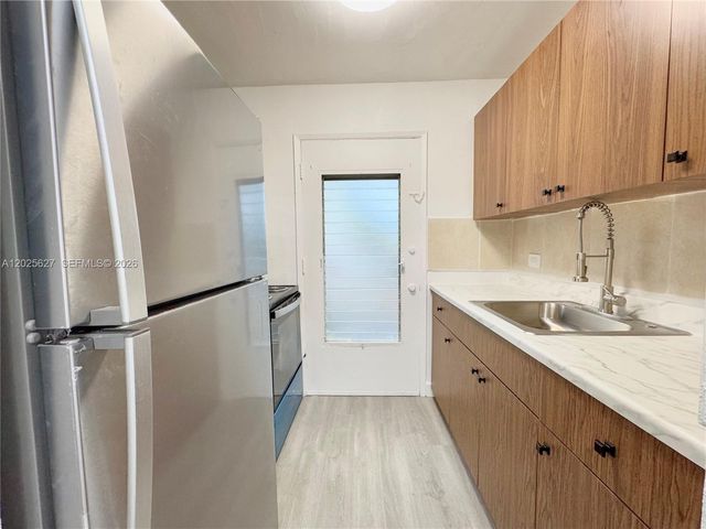 610 NE 123rd St 203, North Miami, FL 33161