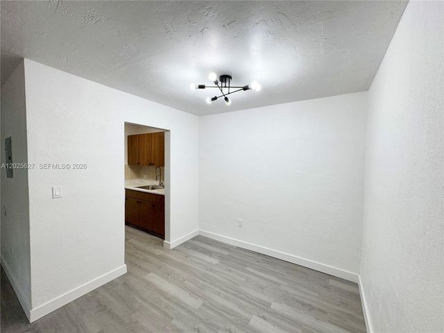 610 NE 123rd St 203, North Miami, FL 33161