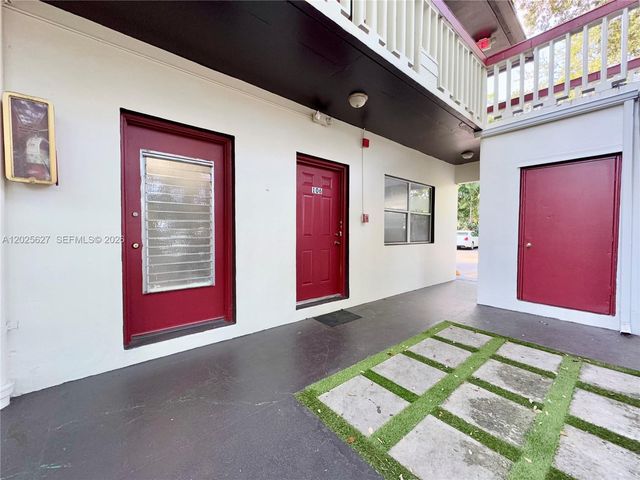 610 NE 123rd St 203, North Miami, FL 33161
