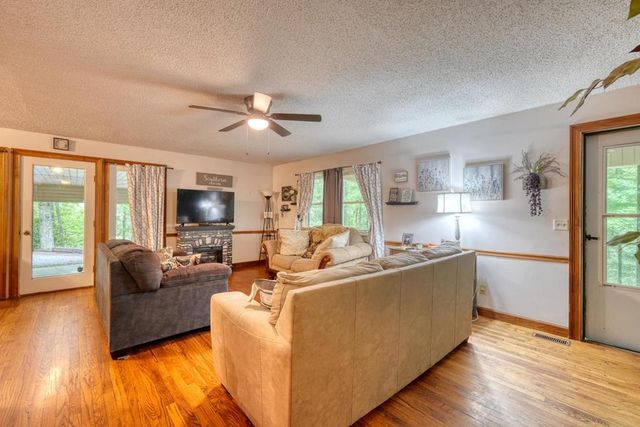1568 Carlvin Road, Hiawassee, GA 30546