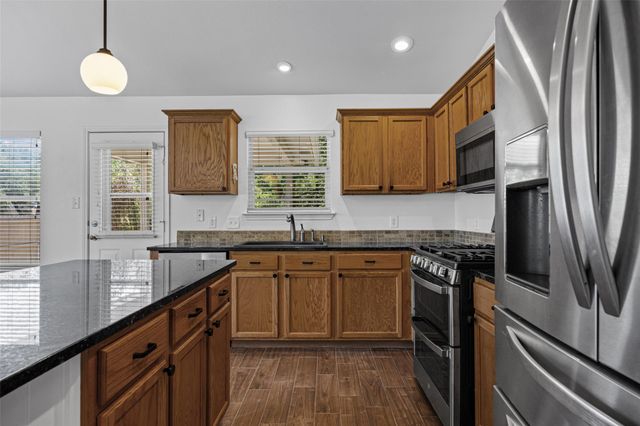 3697 Spring Canyon TRL, Round Rock, TX 78681