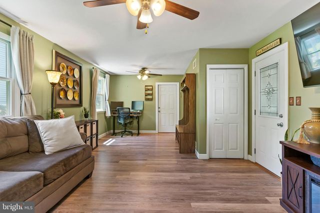 529 FAIRWAY DR, Camp Hill, PA 17011