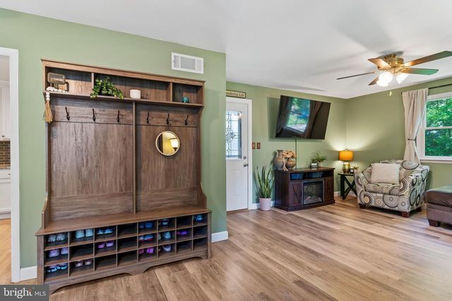 529 FAIRWAY DR, Camp Hill, PA 17011