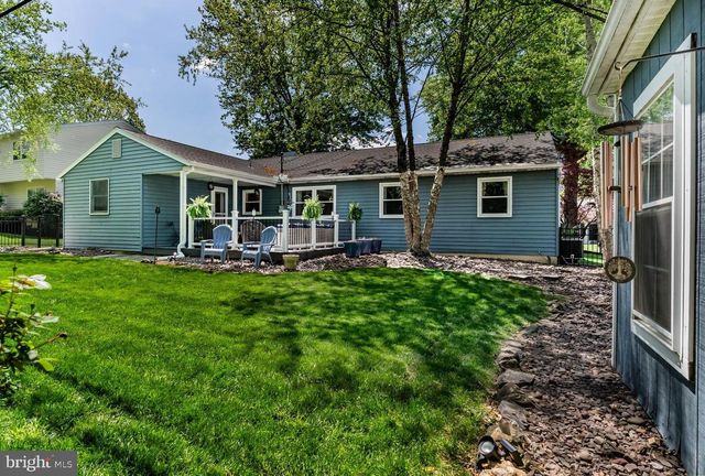 529 FAIRWAY DR, Camp Hill, PA 17011