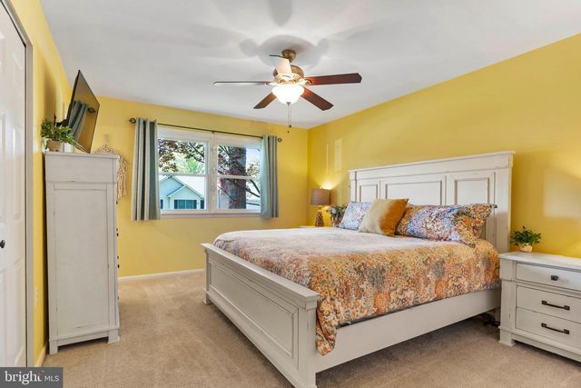529 FAIRWAY DR, Camp Hill, PA 17011