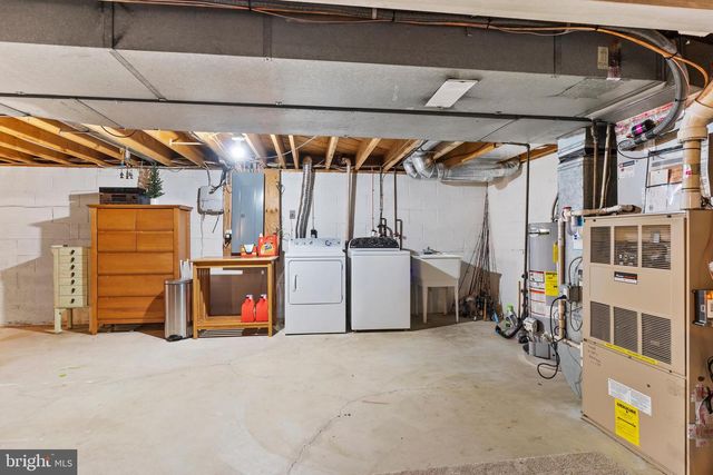 529 FAIRWAY DR, Camp Hill, PA 17011