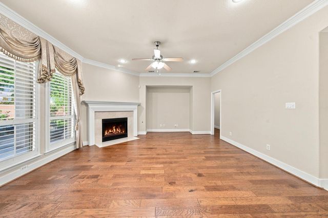 9003 Gable Glen Lane, Houston, TX 77095