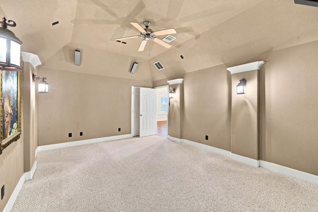 9003 Gable Glen Lane, Houston, TX 77095