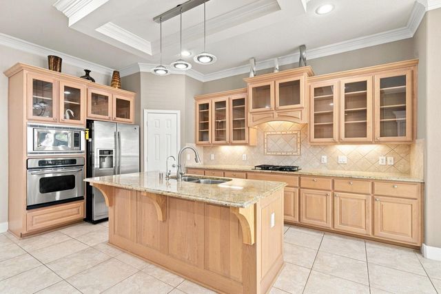 9003 Gable Glen Lane, Houston, TX 77095