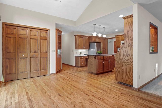 719 N Thompson Road, Sun Prairie, WI 53590