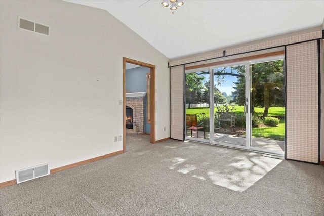 719 N Thompson Road, Sun Prairie, WI 53590