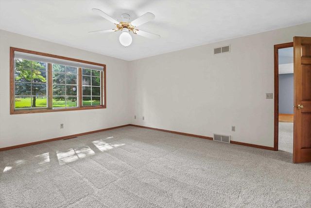 719 N Thompson Road, Sun Prairie, WI 53590