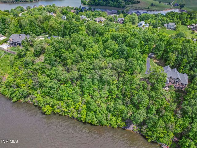 612 Harbor Point Drive, Johnson City, TN 37615