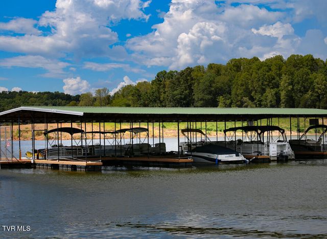 612 Harbor Point Drive, Johnson City, TN 37615