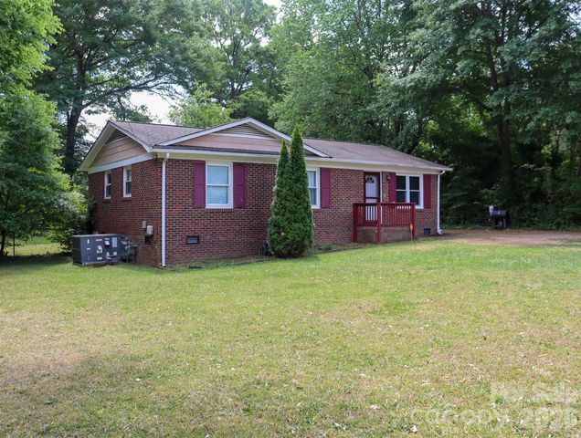1006 Iris Drive, Gastonia, NC 28056