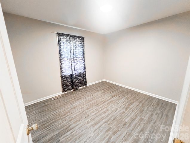 1006 Iris Drive, Gastonia, NC 28056