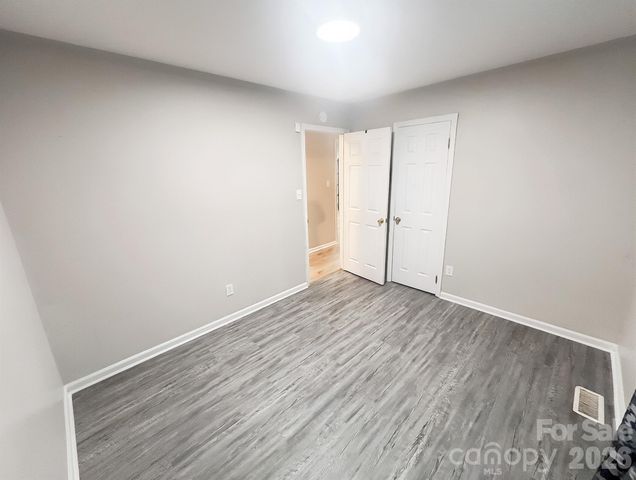 1006 Iris Drive, Gastonia, NC 28056