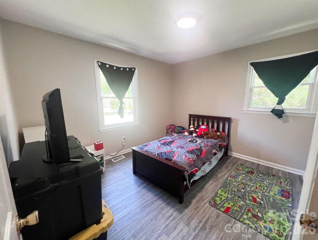 1006 Iris Drive, Gastonia, NC 28056