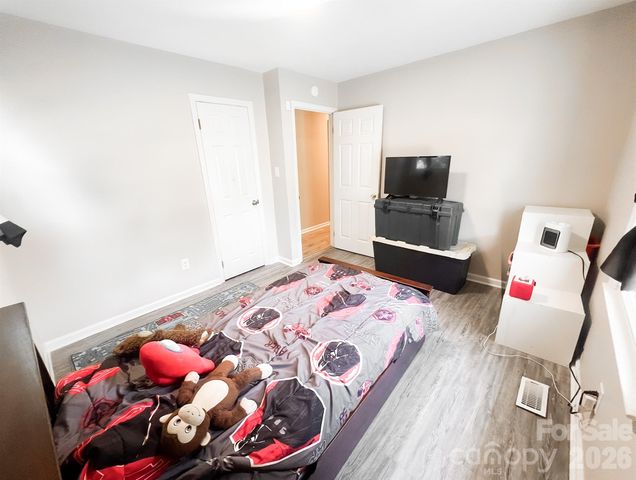 1006 Iris Drive, Gastonia, NC 28056
