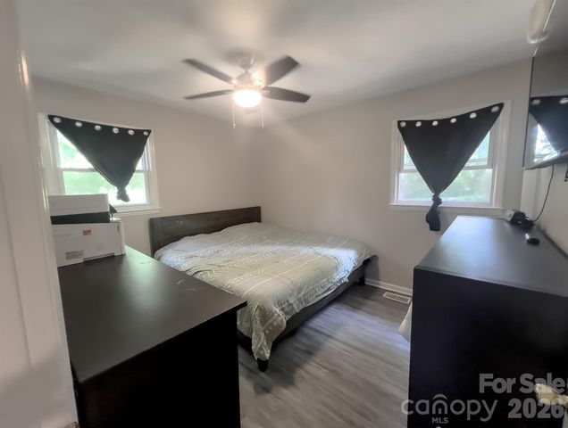 1006 Iris Drive, Gastonia, NC 28056