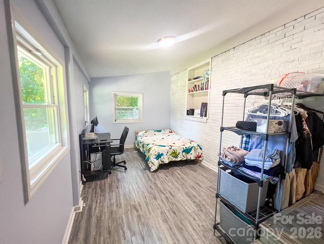 1006 Iris Drive, Gastonia, NC 28056