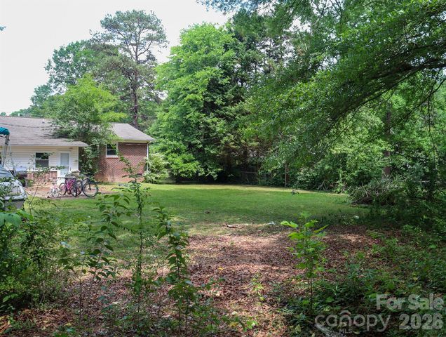 1006 Iris Drive, Gastonia, NC 28056