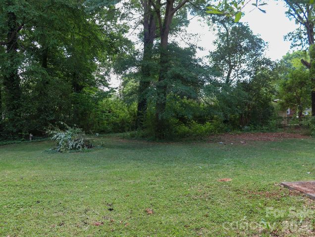 1006 Iris Drive, Gastonia, NC 28056