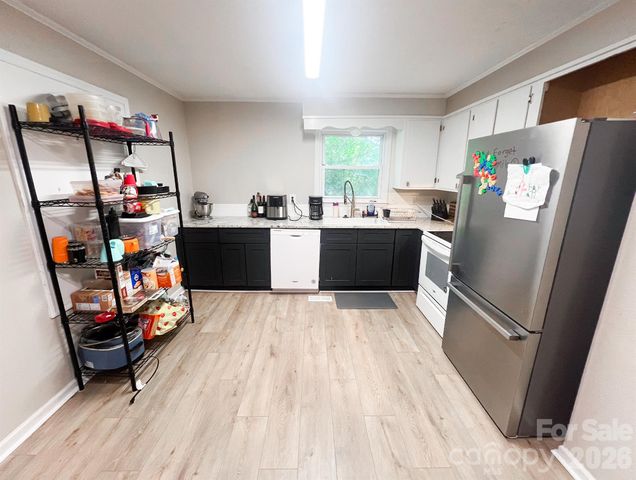 1006 Iris Drive, Gastonia, NC 28056