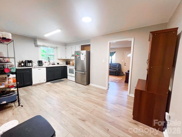1006 Iris Drive, Gastonia, NC 28056