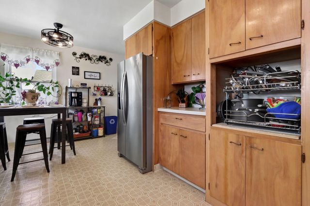 3158 Race Street, Columbus, OH 43204