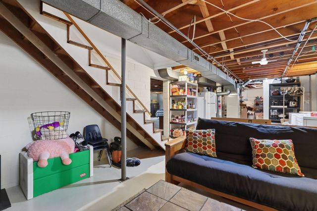 3158 Race Street, Columbus, OH 43204